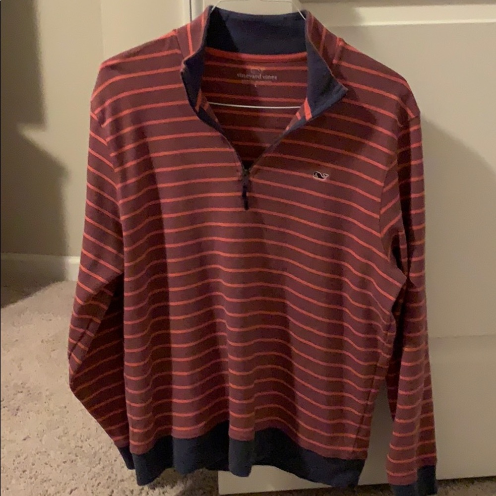 Men’s large Vineyard Vines quarter zip pullover